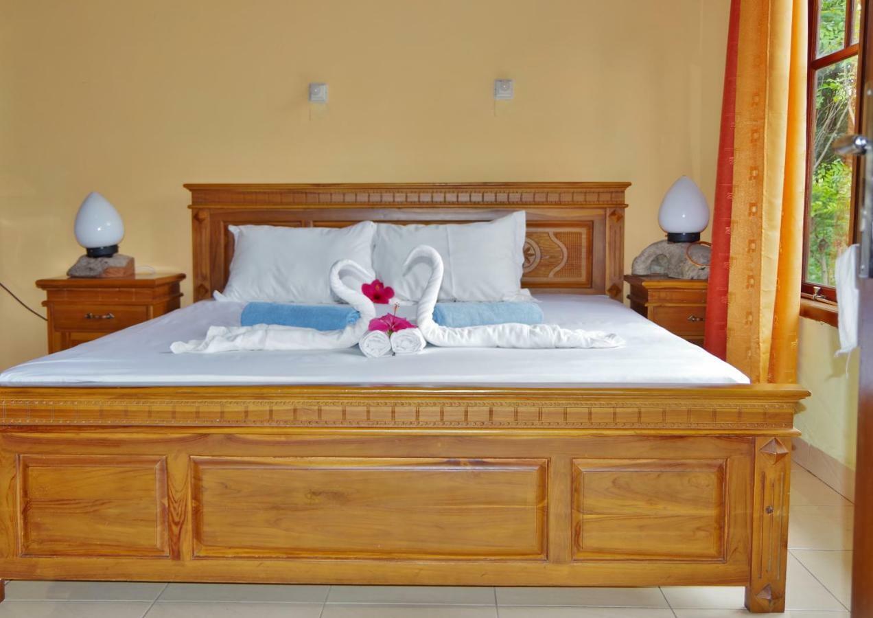 Budi Sun Resort Maumere Exterior foto